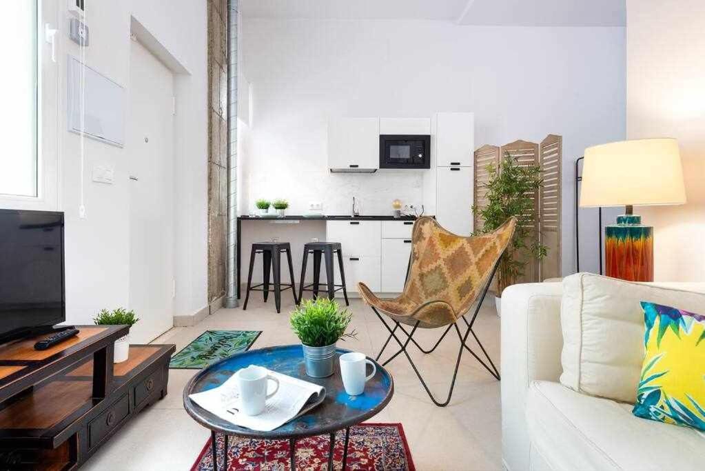 Monkeys Apartments Pinoloft Nuevo Torneo เซบีญา ภายนอก รูปภาพ