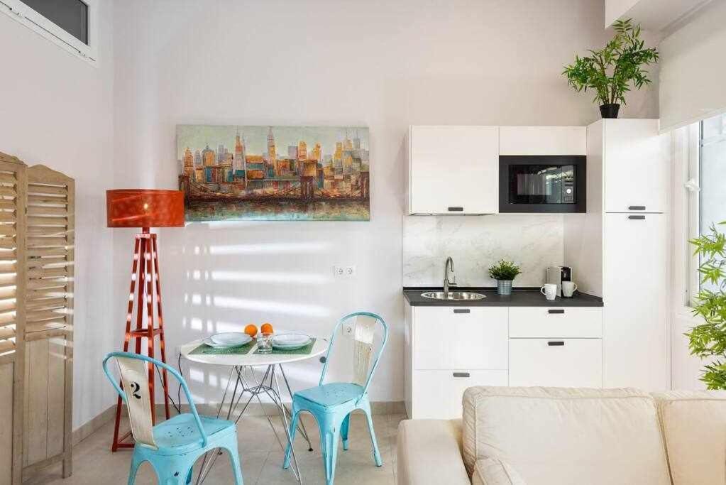 Monkeys Apartments Pinoloft Nuevo Torneo เซบีญา ภายนอก รูปภาพ