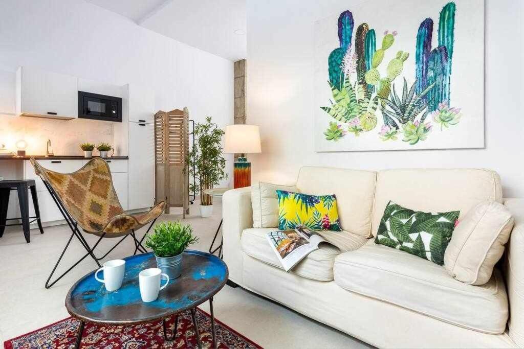 Monkeys Apartments Pinoloft Nuevo Torneo เซบีญา ภายนอก รูปภาพ