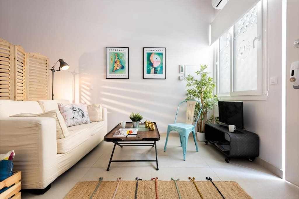 Monkeys Apartments Pinoloft Nuevo Torneo เซบีญา ภายนอก รูปภาพ